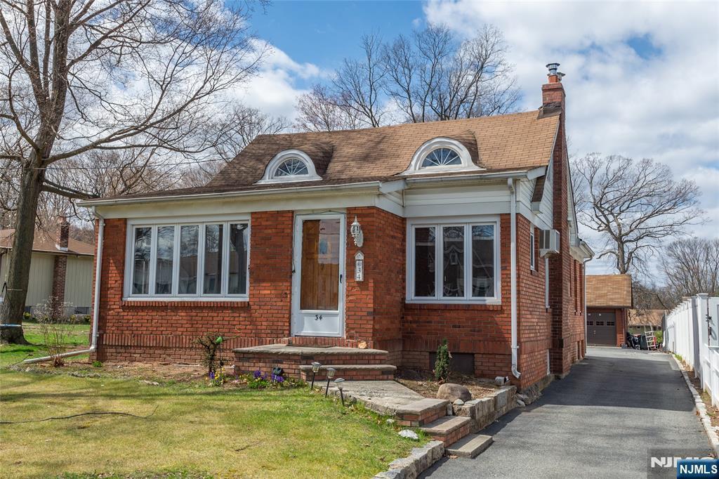 Property Photo:  34 Center Avenue  NJ 07009 