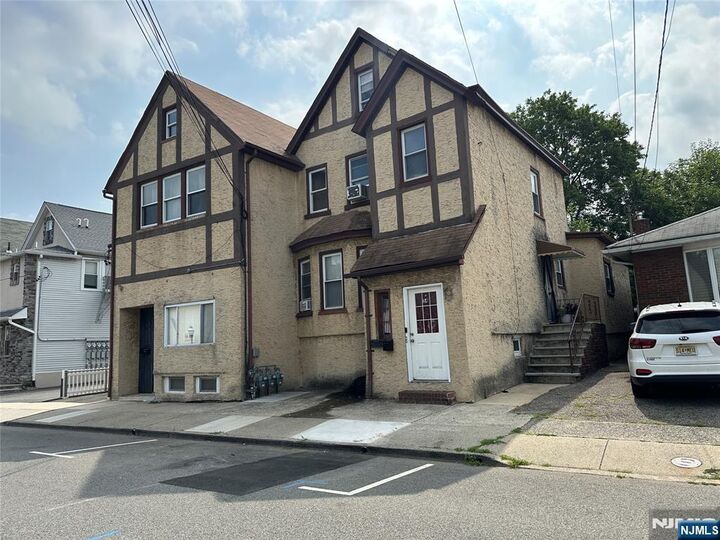 Property Photo:  54 Stuyvesant Avenue  NJ 07071 