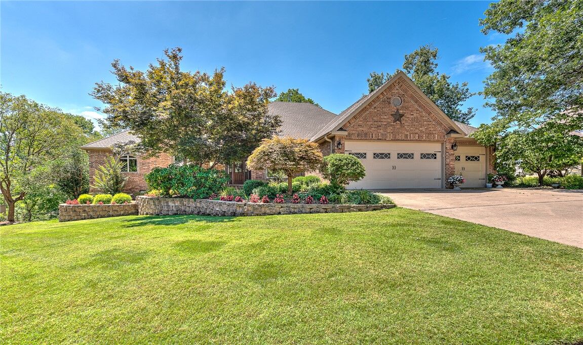 Property Photo: 2 Windemere AR 72712