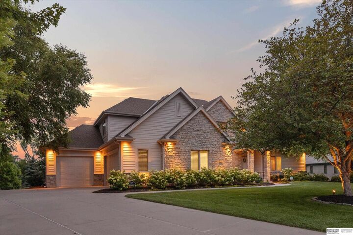 Property Photo:  1219 Ranch View Lane  NE 68022 