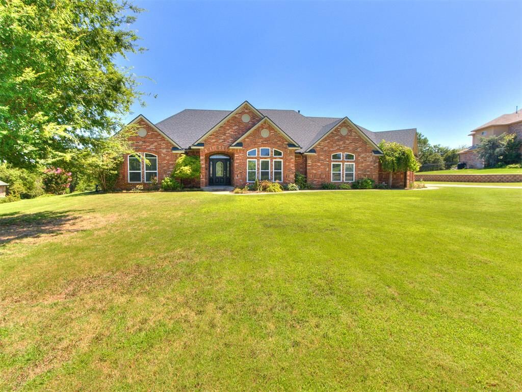 Property Photo: 10300 SE 51st Street OK 73150