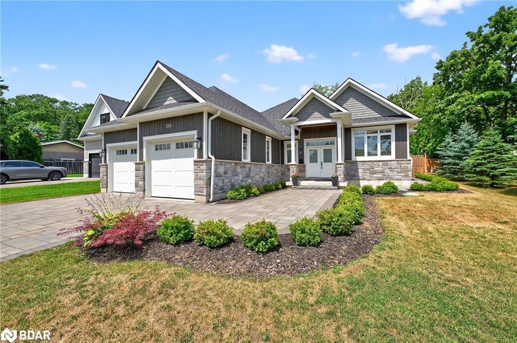 300 Shanty Bay Road  Barrie ON L4M 1E6 photo