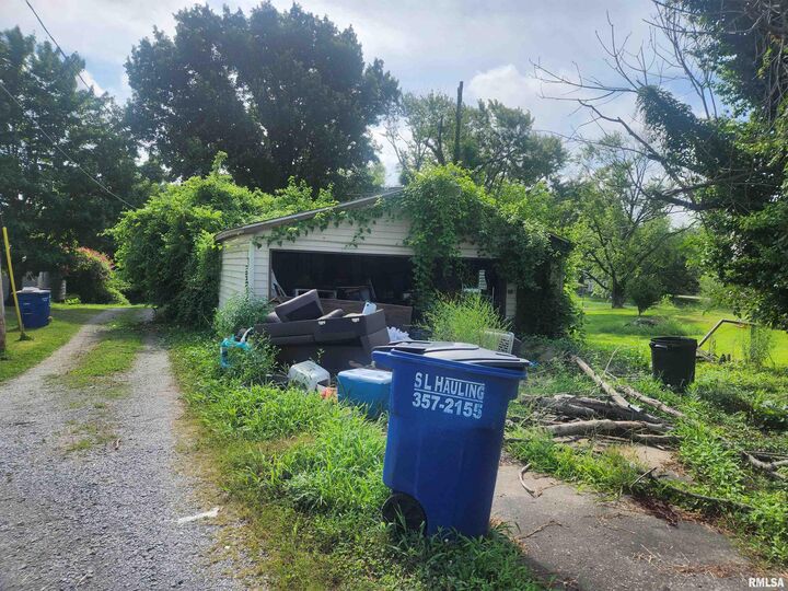 Property Photo:  6 Fallon Street  IL 62274 