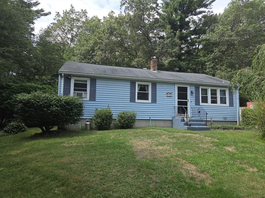 Property Photo:  40 Holly Street  MA 01540 
