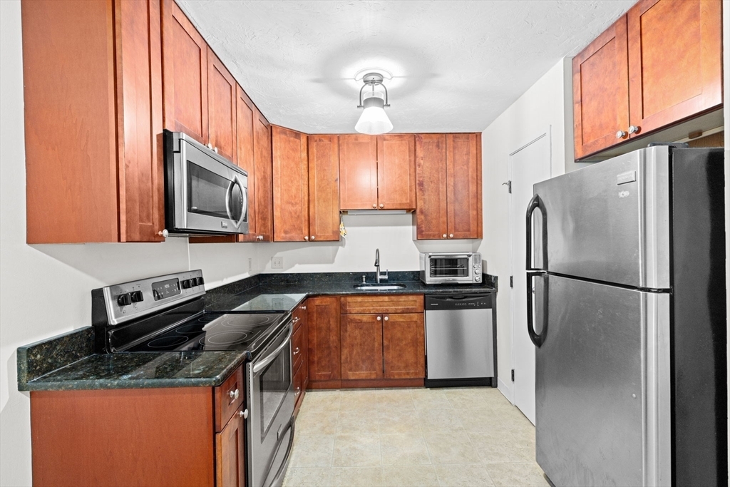 Property Photo: 5 Chapel Hill Dr 7 MA 02360