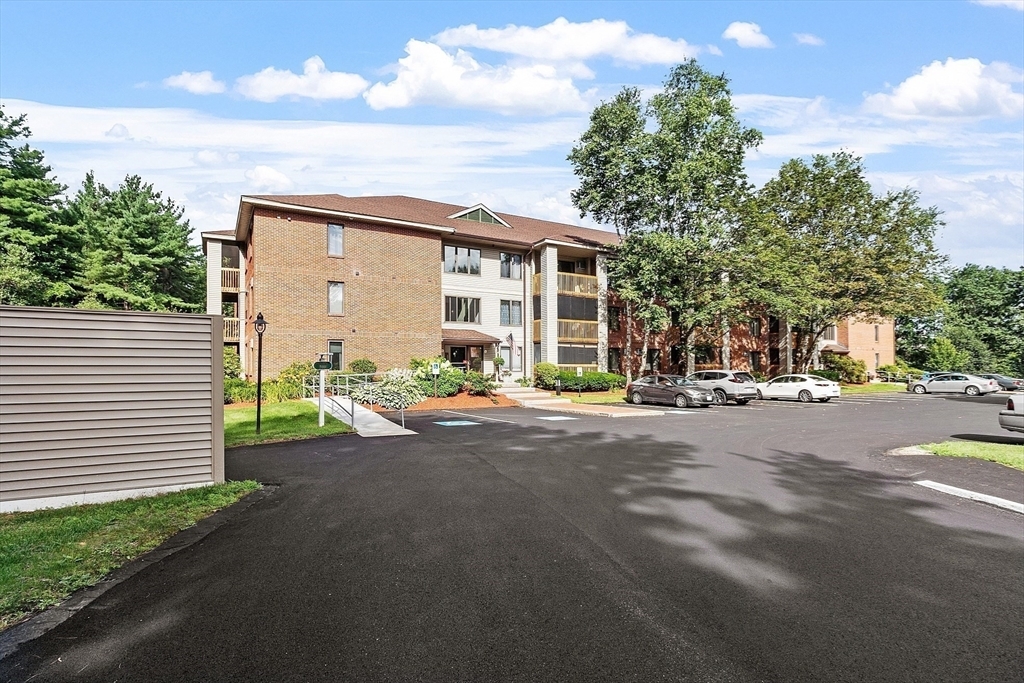 Property Photo:  500 Candlewood Park 21  NH 03062 