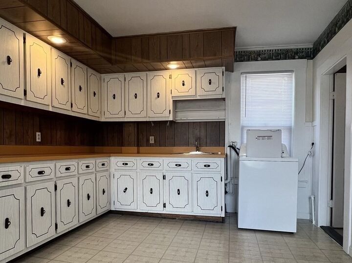 Property Photo: 543 Broadway 2F MA 02145