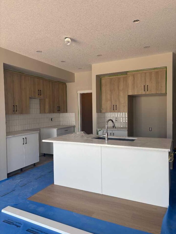 Property Photo: 109 Monterey Place SE AB T1V 0K3