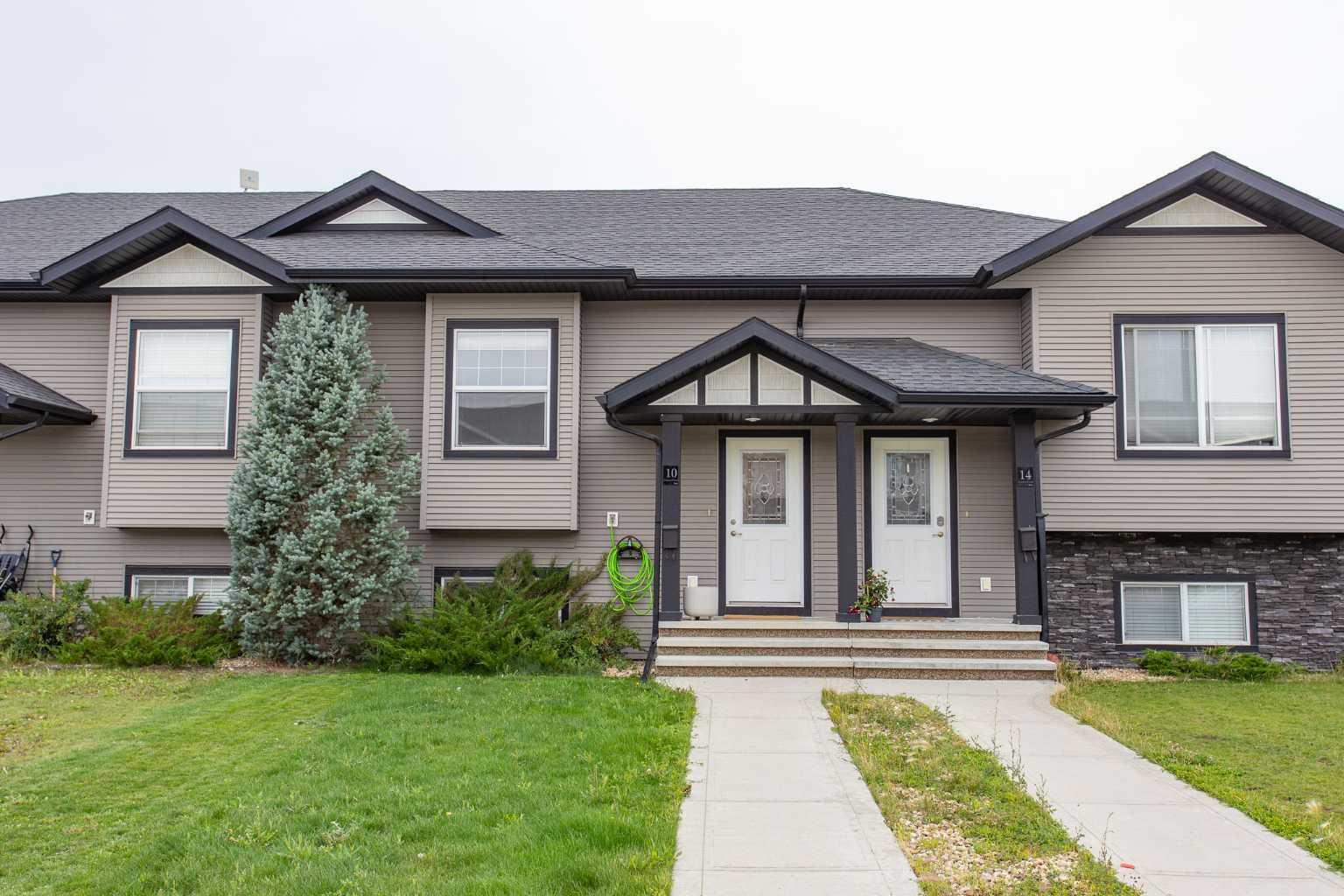 Property Photo: 10 Crimson Court AB T4M 0A6