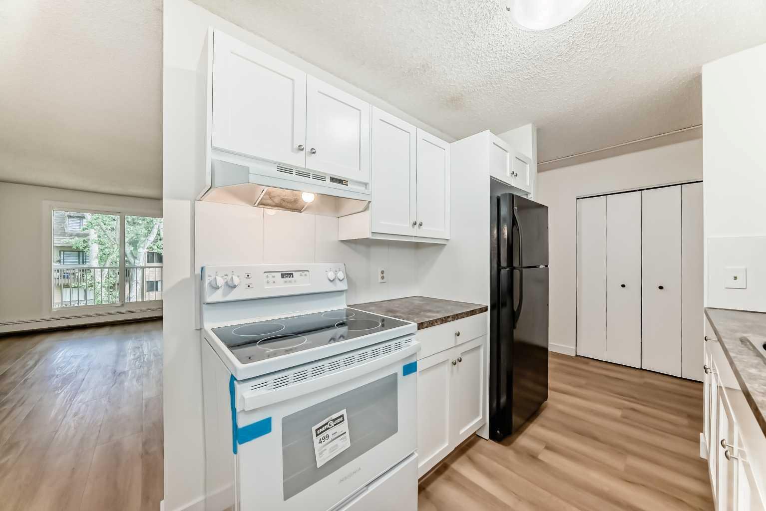 Photo de la propriété:  3420 50 Street NW 313  AB T3A 2E1 