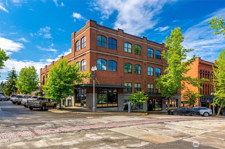 1224  Harris Avenue 207  Bellingham WA 98225 photo
