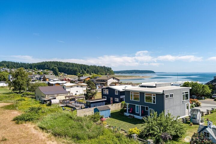 Property Photo: 2573 Sunlight Beach Road WA 98236