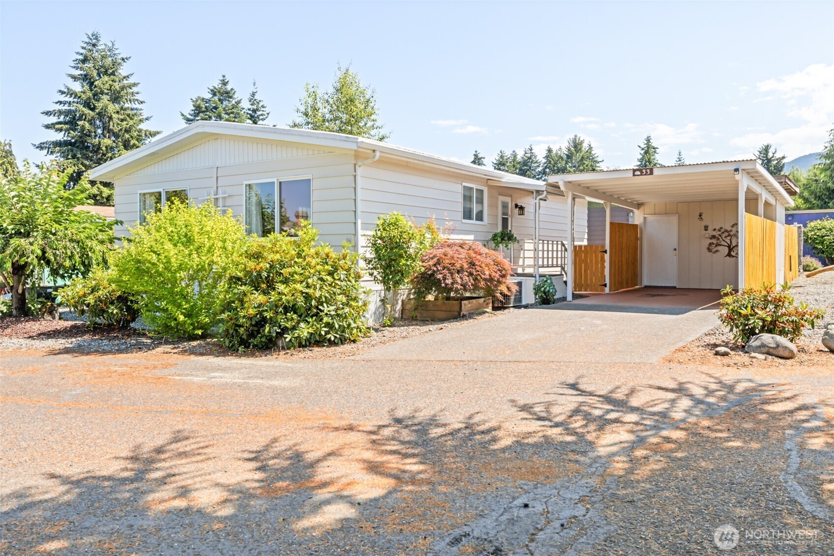 Property Photo:  921 S 3rd Street 33  WA 98382 