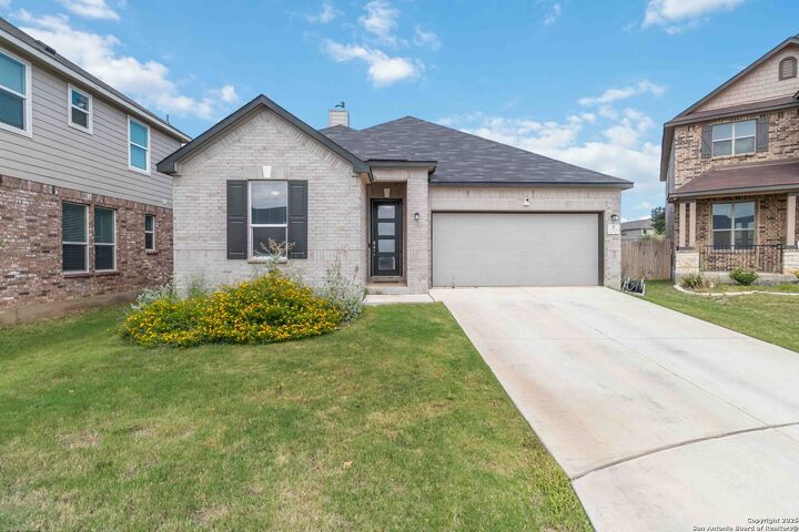 Property Photo: 22523 Escalante TX 78261
