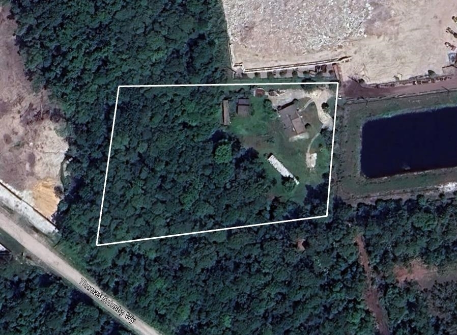 Property Photo: 442 Industry Pl. FL 32095