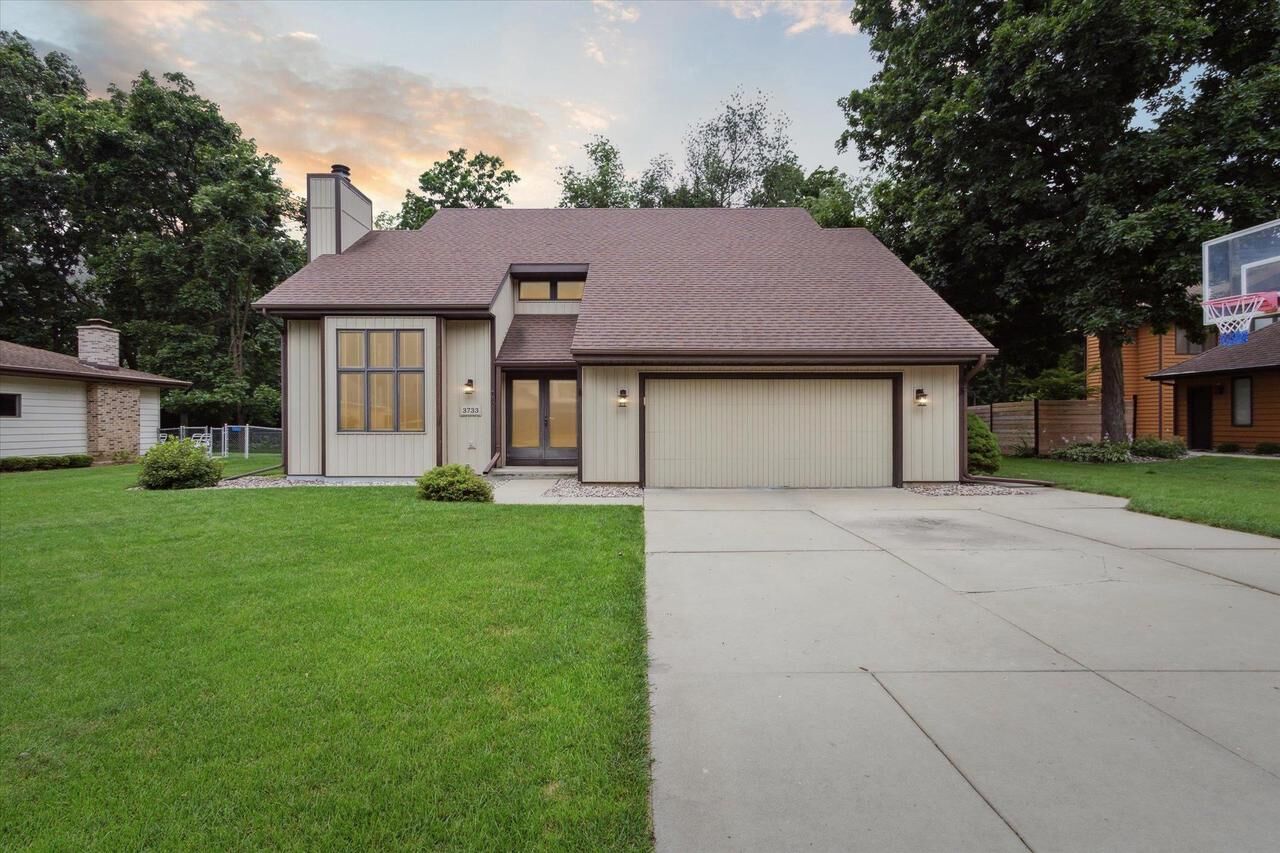 Property Photo: 3733 Buckingham Drive WI 53546
