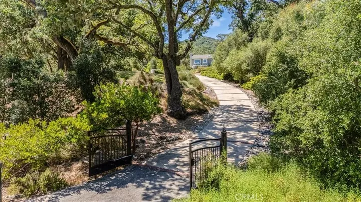 Property Photo: 11555 Cenegal Road CA 93422