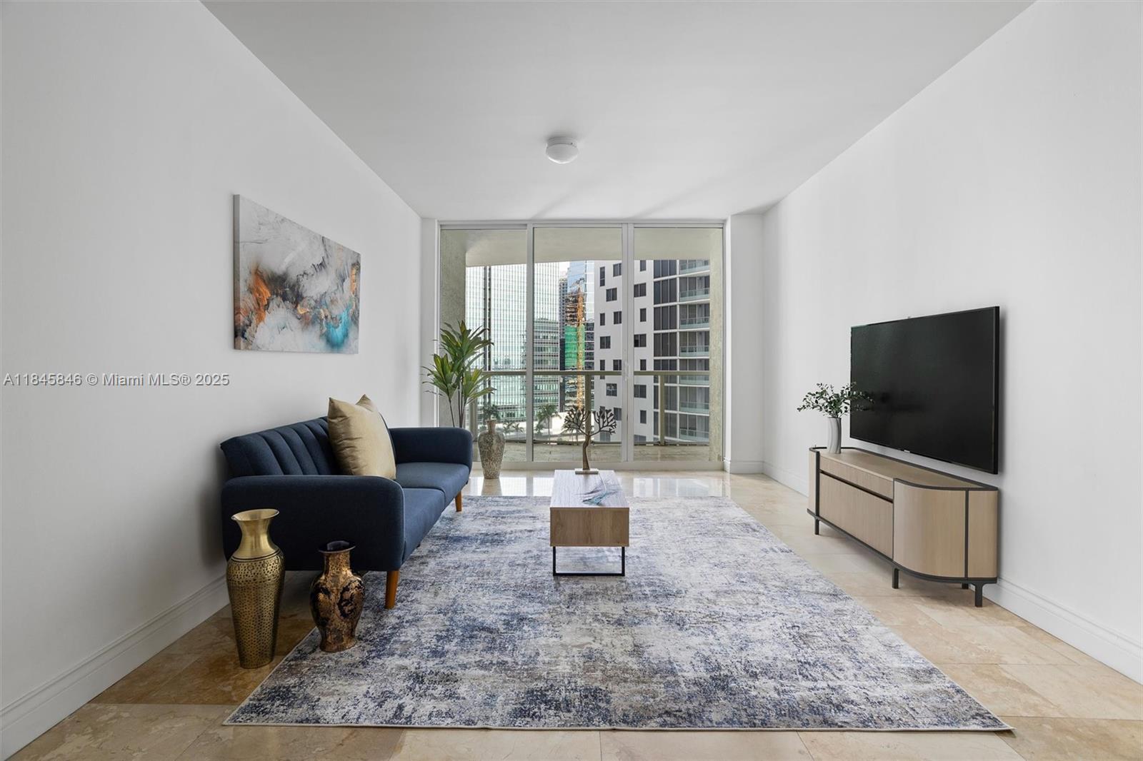 Property Photo: 218 SE 14th St 1904 FL 33131