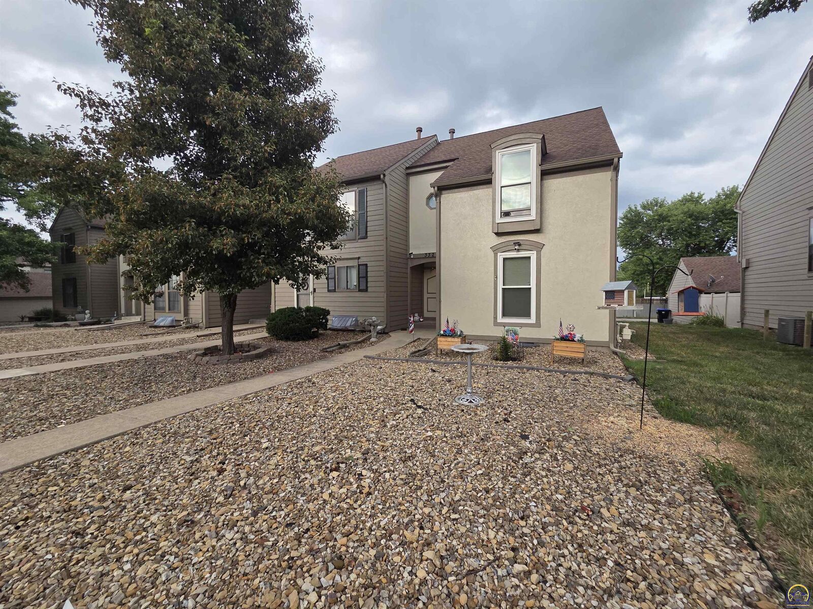 Property Photo: 3328 SW Arrowhead Rd KS 66614