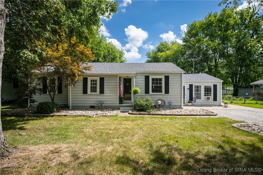 Property Photo: 1564 Edgewood Drive IN 47111