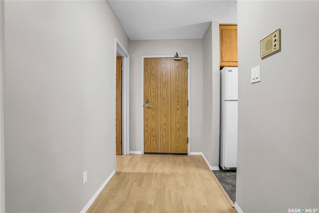 Property Photo: 130 Edinburgh Place 105 SK S7J 5J7