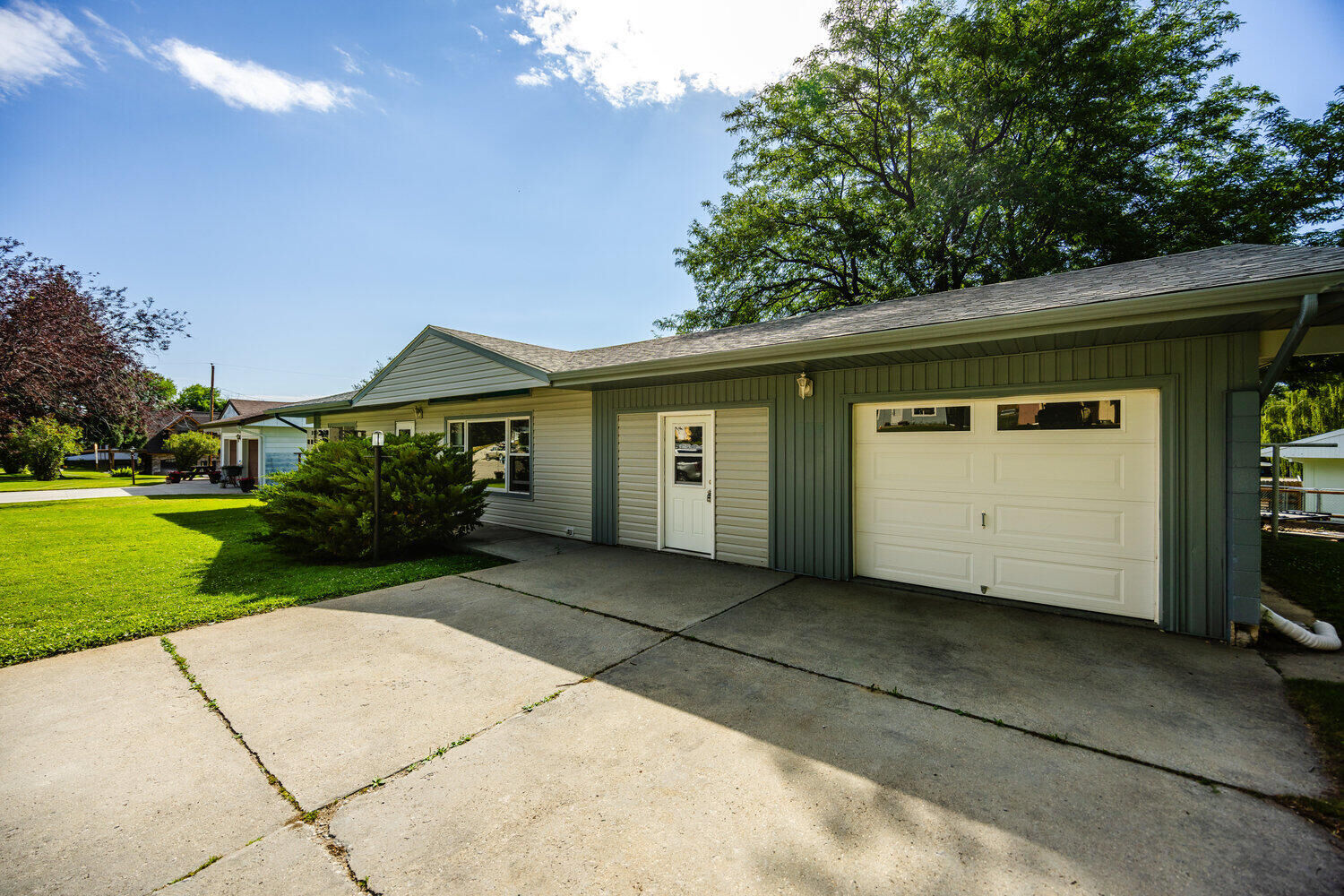 Property Photo:  65 Park Lane  WY 82834 