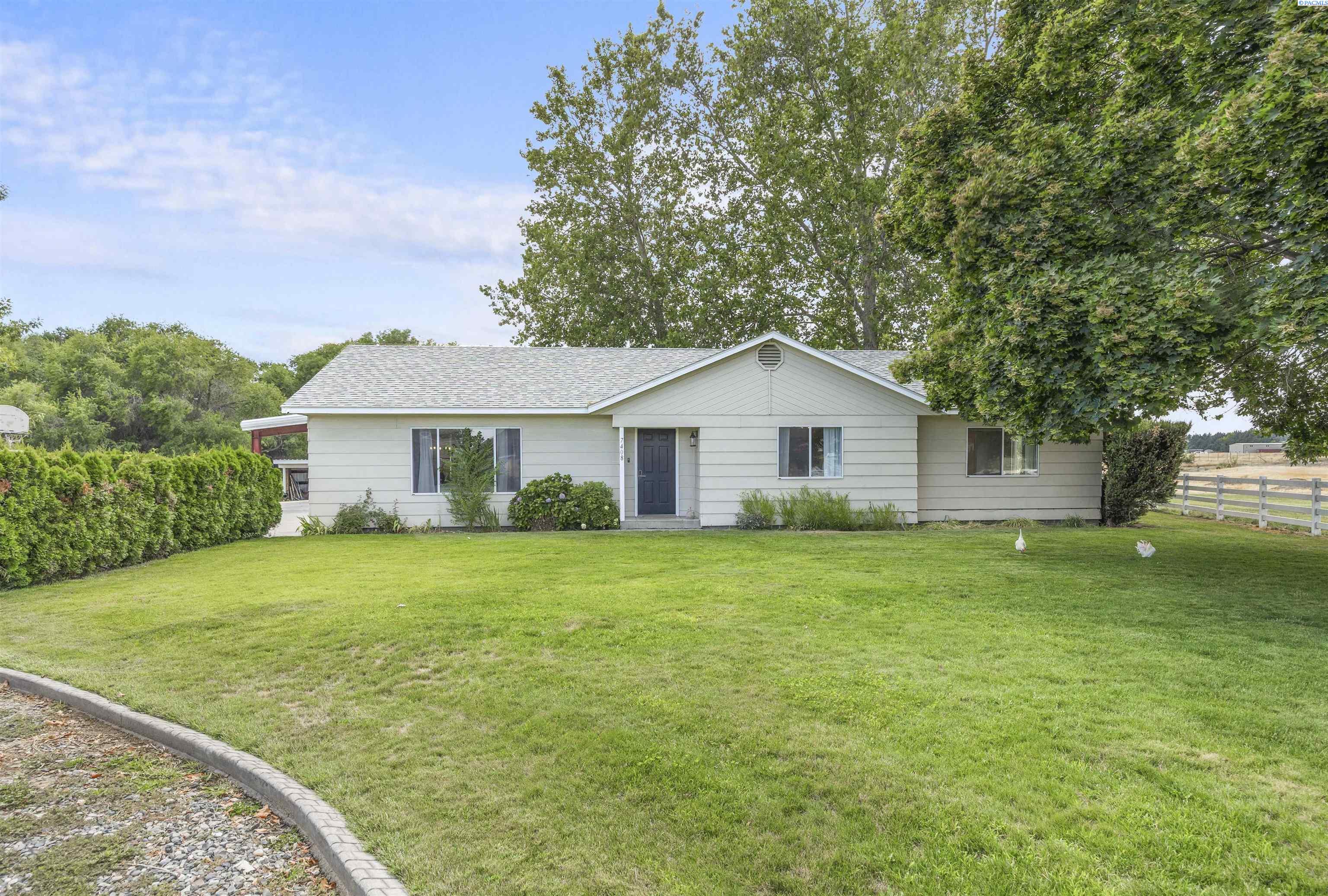 Property Photo: 7408 W Wernett Road WA 99301