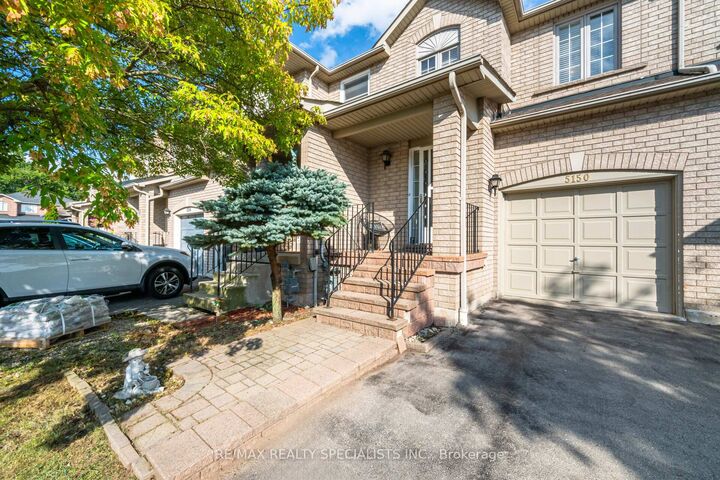 Property Photo: 5150 Silvercreek Drive ON L7L 6K6