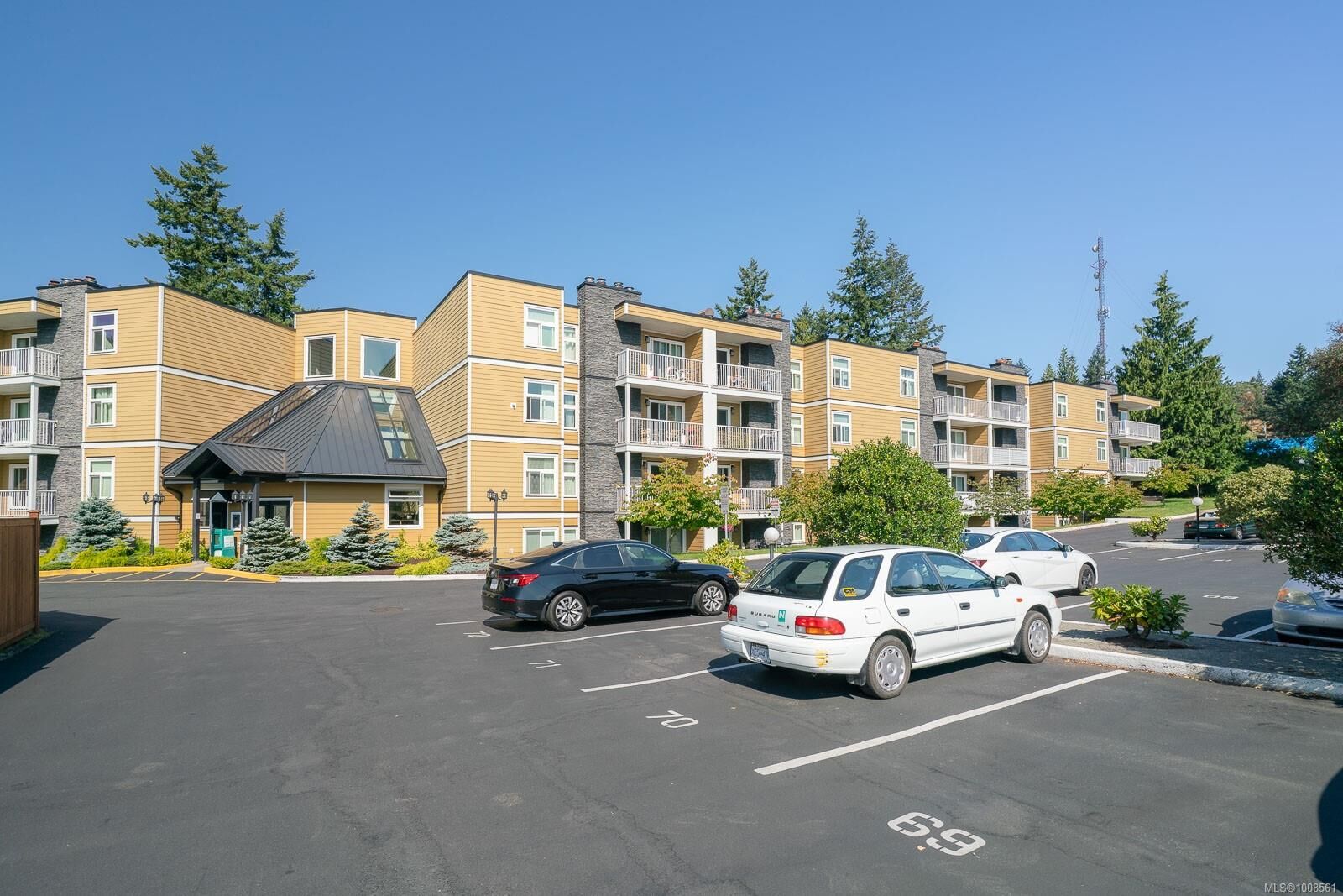 Photo de la propriété:  3270 Ross Rd 307  BC V9T 5J1 
