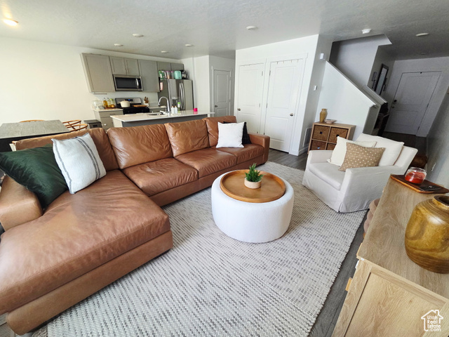 Property Photo: 511 N Helmsman Ln UT 84045