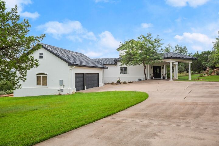 Property Photo:  1128 Thurman Bluff Drive  TX 78669 