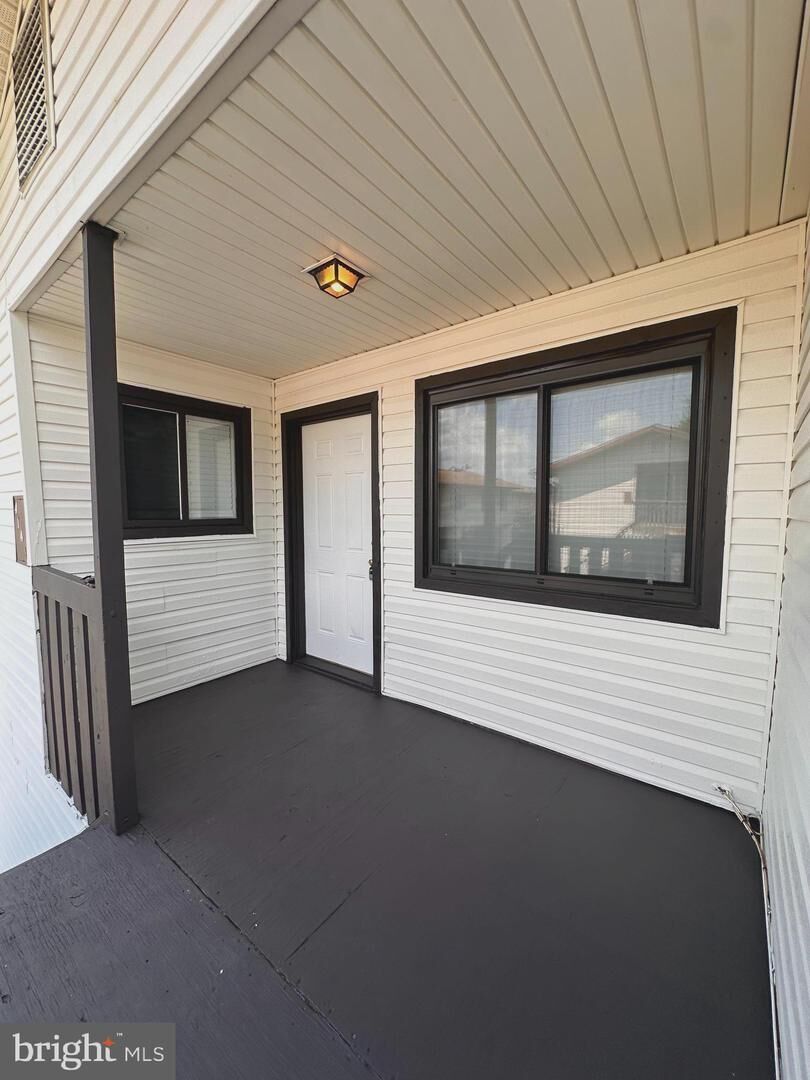 Property Photo:  4141 Meadowland Court 21  VA 20151 