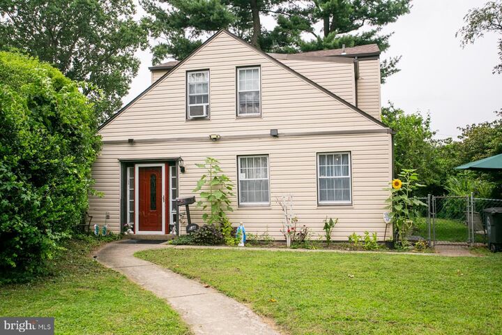 Property Photo: 816 Scotia Road PA 19128