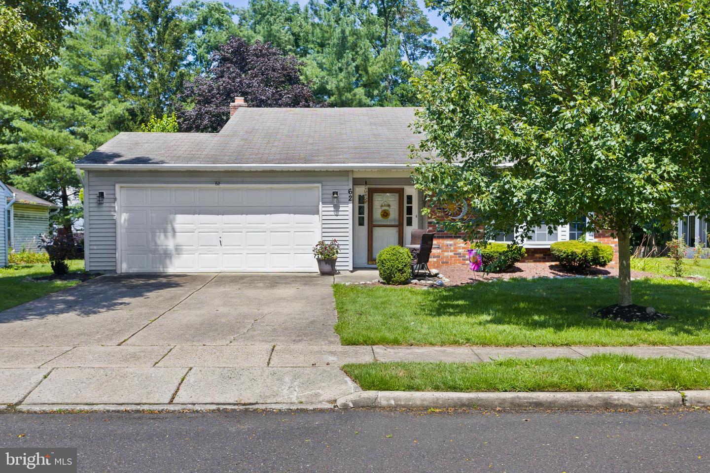 62 Deep Hollow Lane N  Columbus NJ 08022 photo