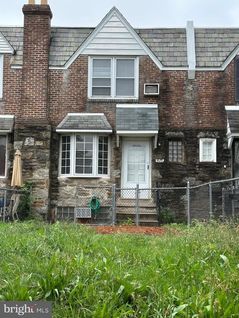 3302 Bleigh Avenue  Philadelphia PA 19136 photo