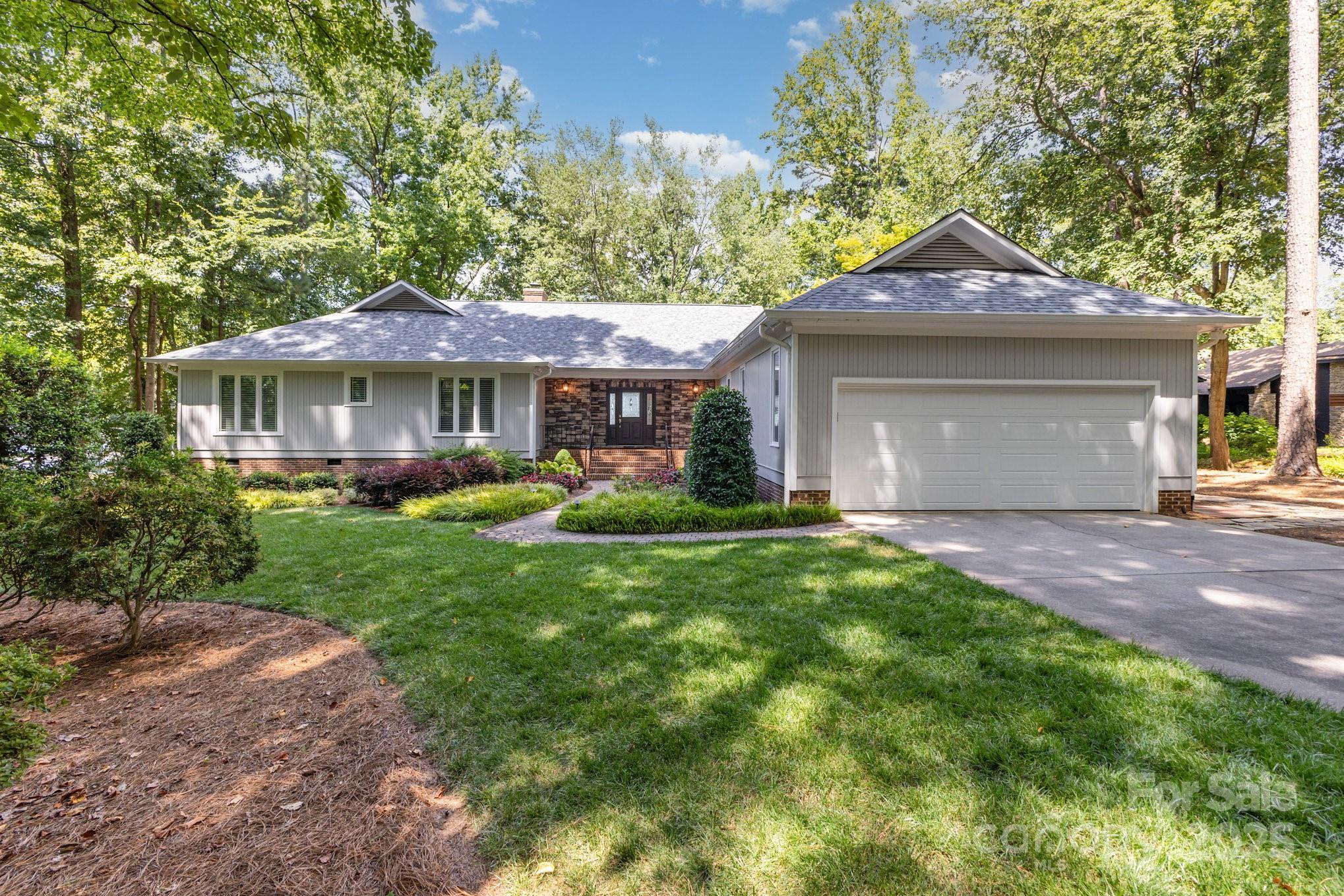 Property Photo: 16224 Leeward Lane NC 28078