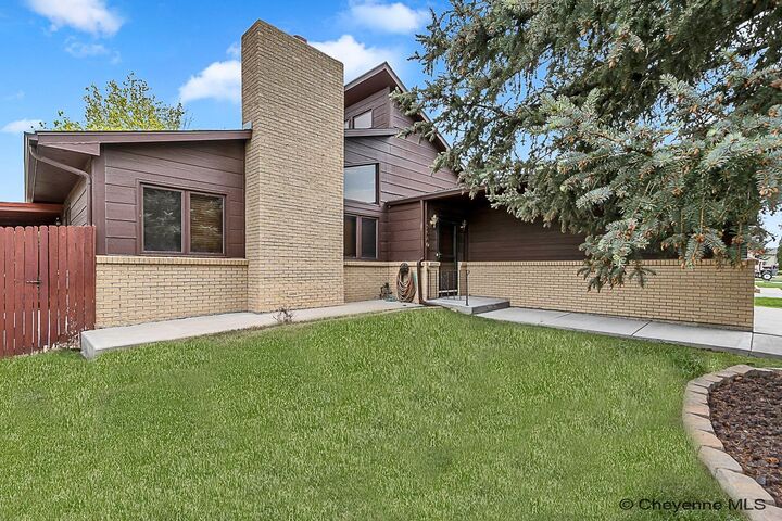 Property Photo:  2640 Sagebrush Ave  WY 82009 