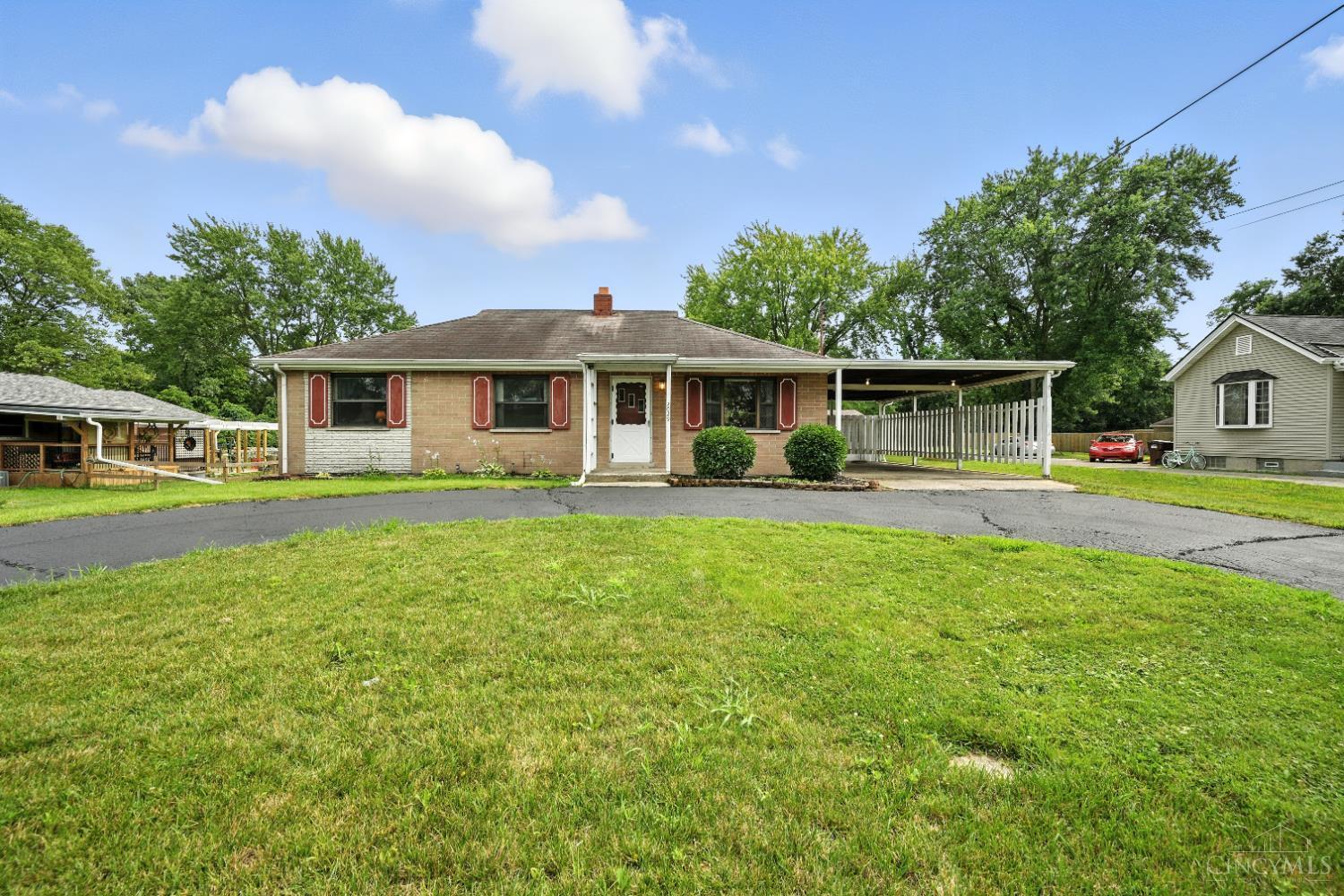 Property Photo: 2029 Springdale Road OH 45231