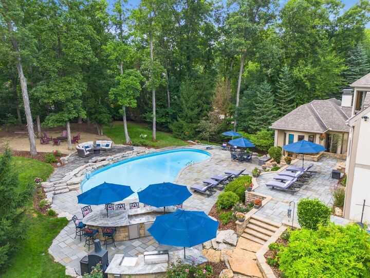 Property Photo:  7637 Bridlespur Lane  OH 43015 