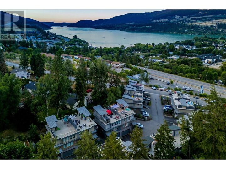 Photo de la propriété: 2893 Robinson Road 11 BC V4V 1H8