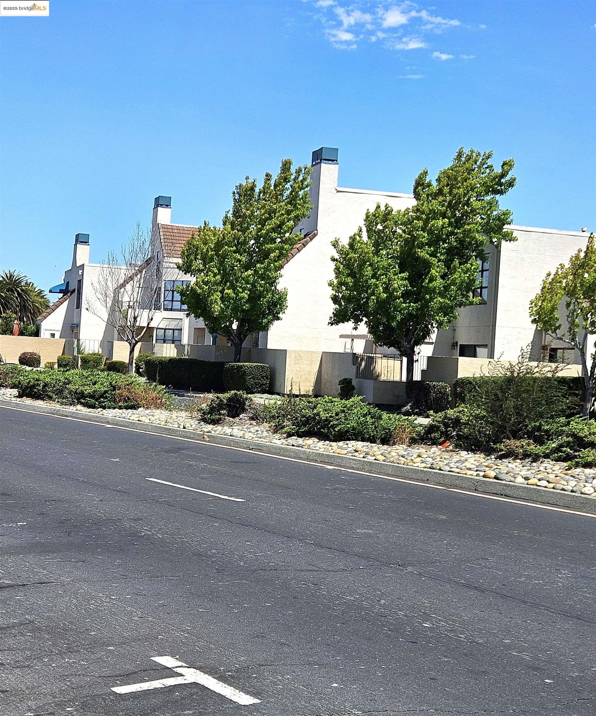 Property Photo:  181 Nantucket Lane  CA 94590 