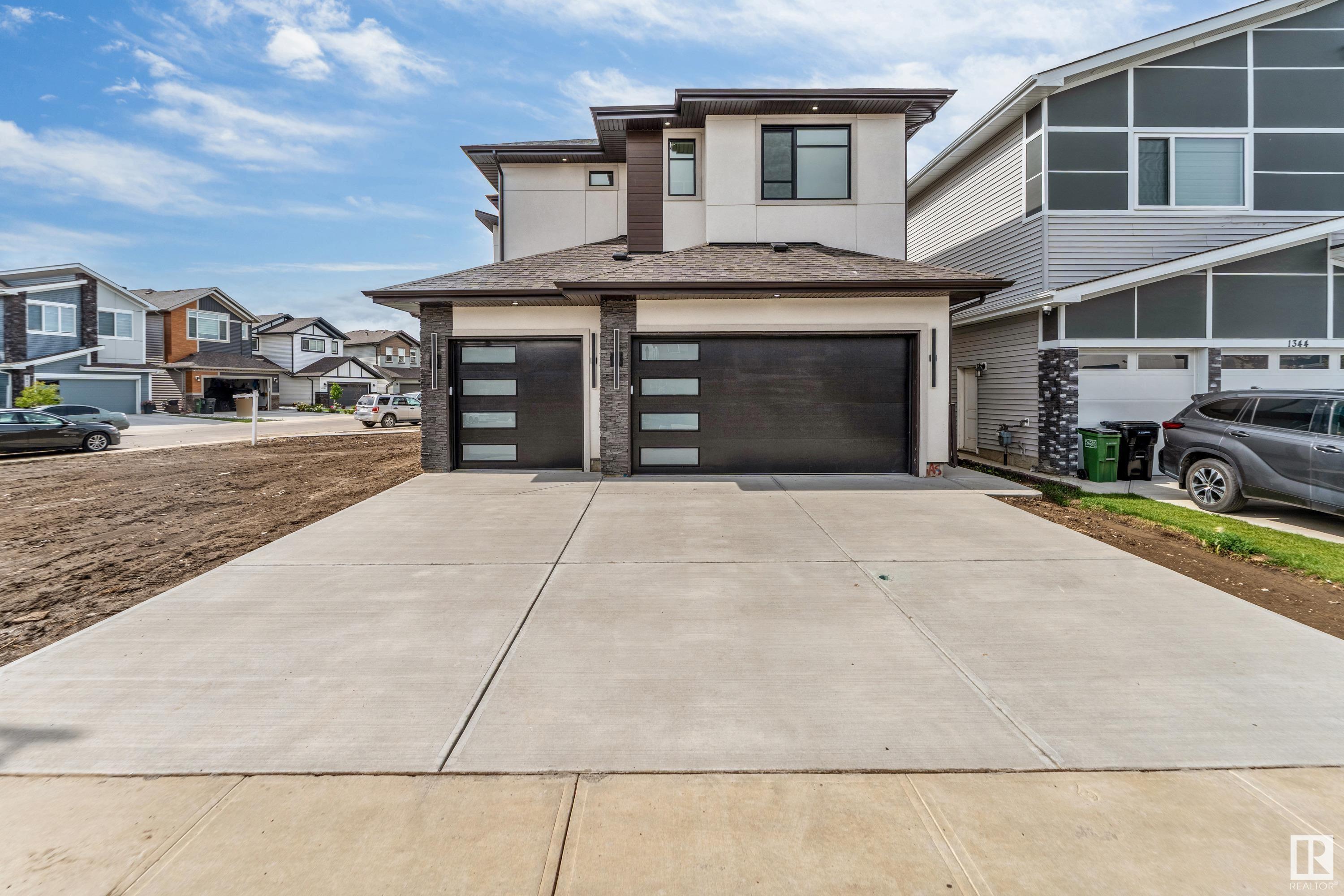 2018 13A Avenue NW  Edmonton AB T6T 0H3 photo