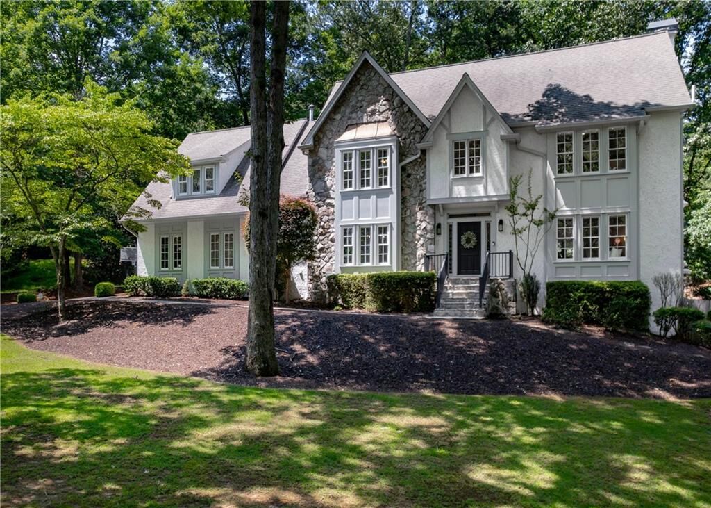 Property Photo: 2260 River Cliff Drive GA 30076