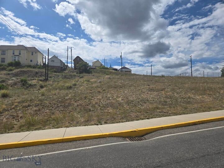 Property Photo:  405 N Montana Street  MT 59701 