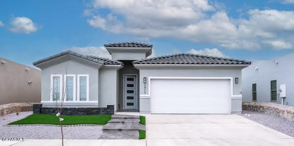 Property Photo: 12804 Fredericksberg Avenue TX 79928