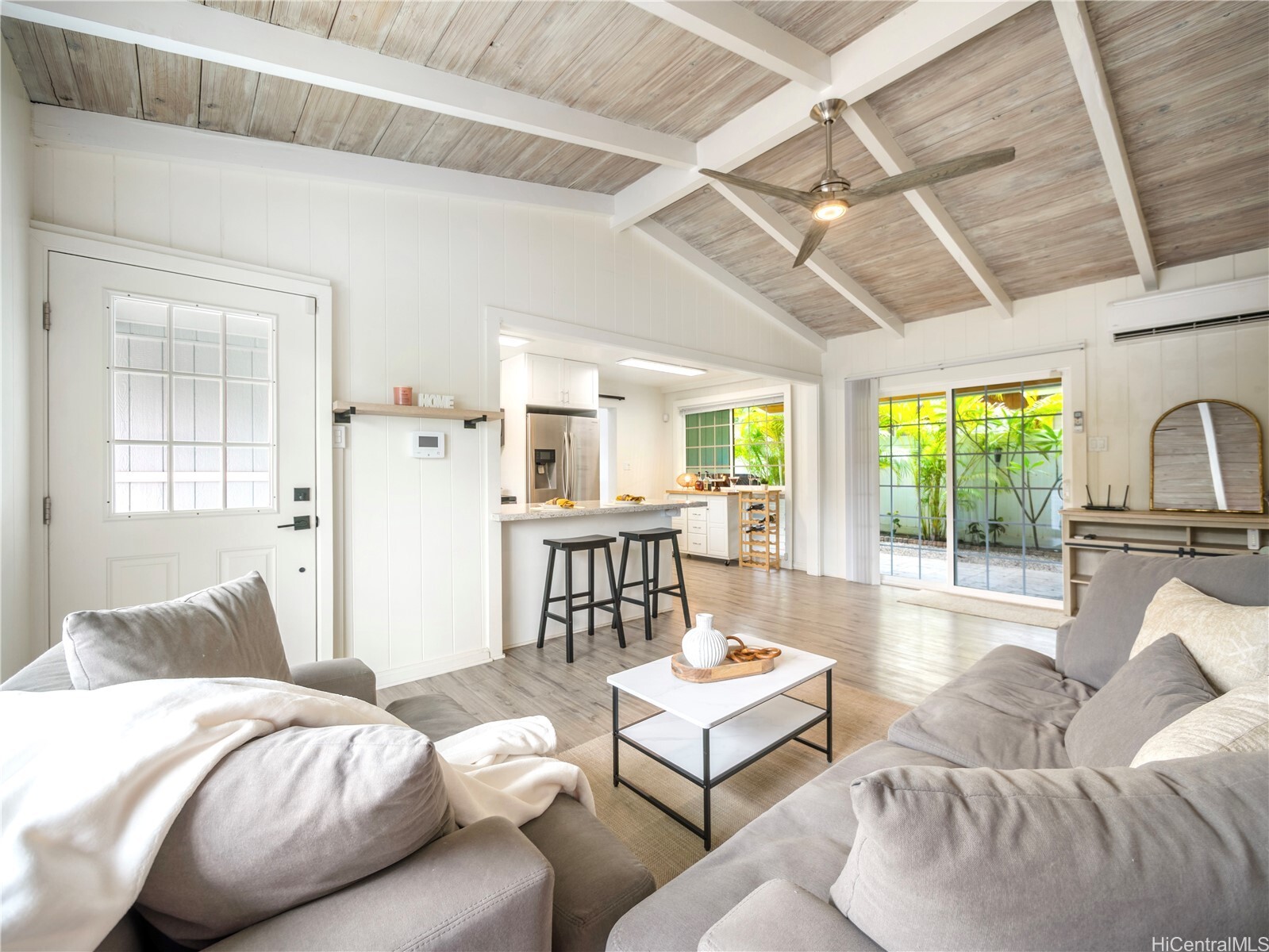 368 S Kalaheo Avenue  Kailua HI 96734 photo