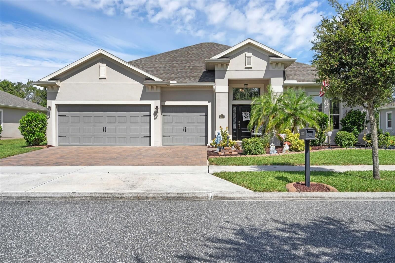Property Photo: 117 Harvest Gate Boulevard FL 34736