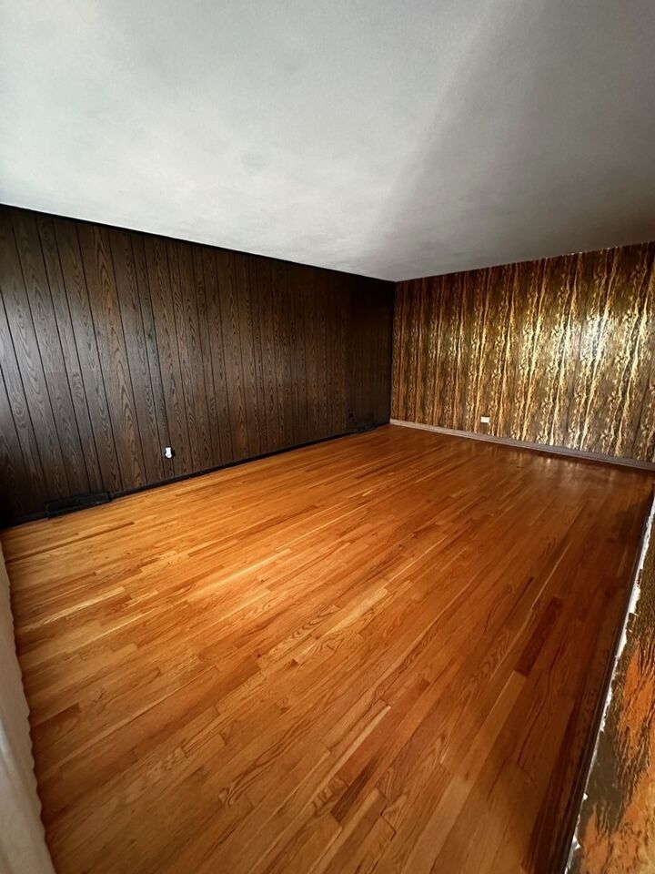 Property Photo: 14417 Dorchester Avenue IL 60419