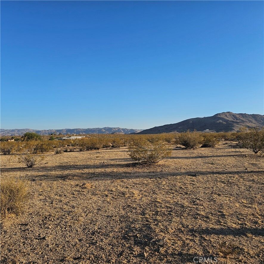 Property Photo:  123 Aberdeen  CA 92252 