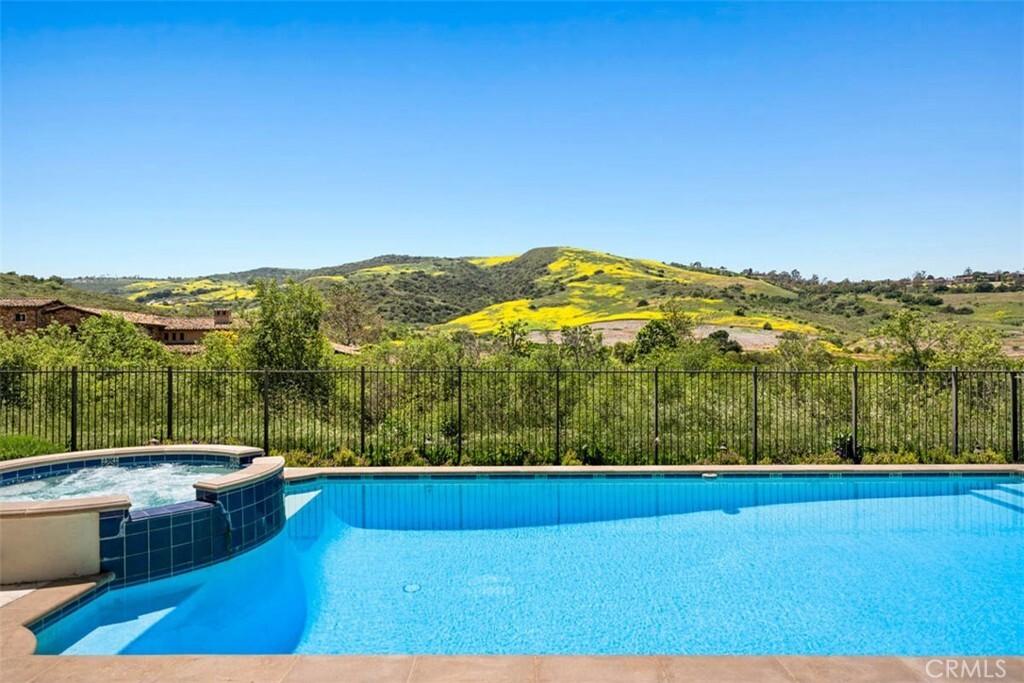 Property Photo:  31 Black Hawk  CA 92603 